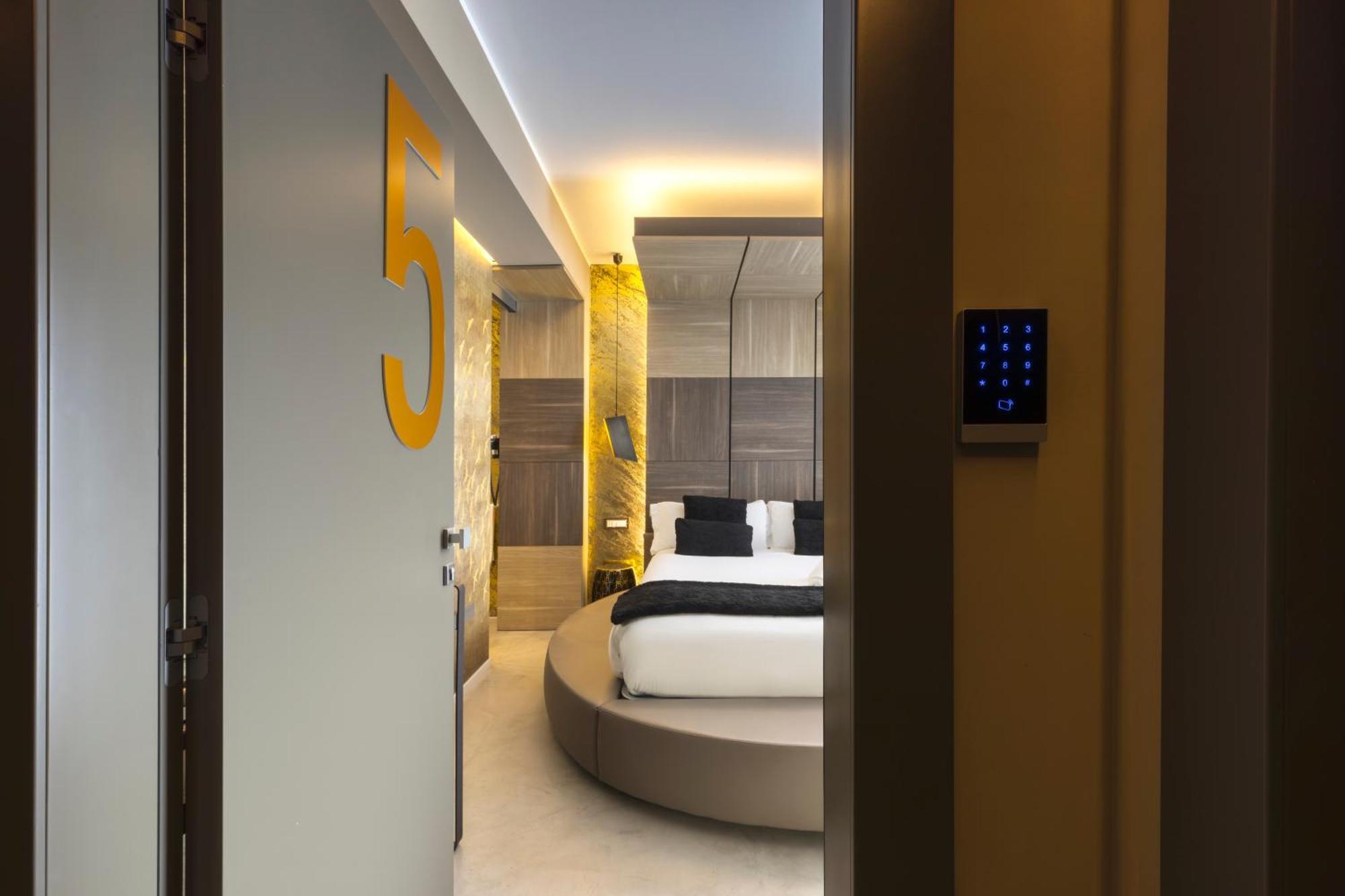 Bed and Breakfast Milestone (Adults Only) Quartu SantʼElena Zewnętrze zdjęcie