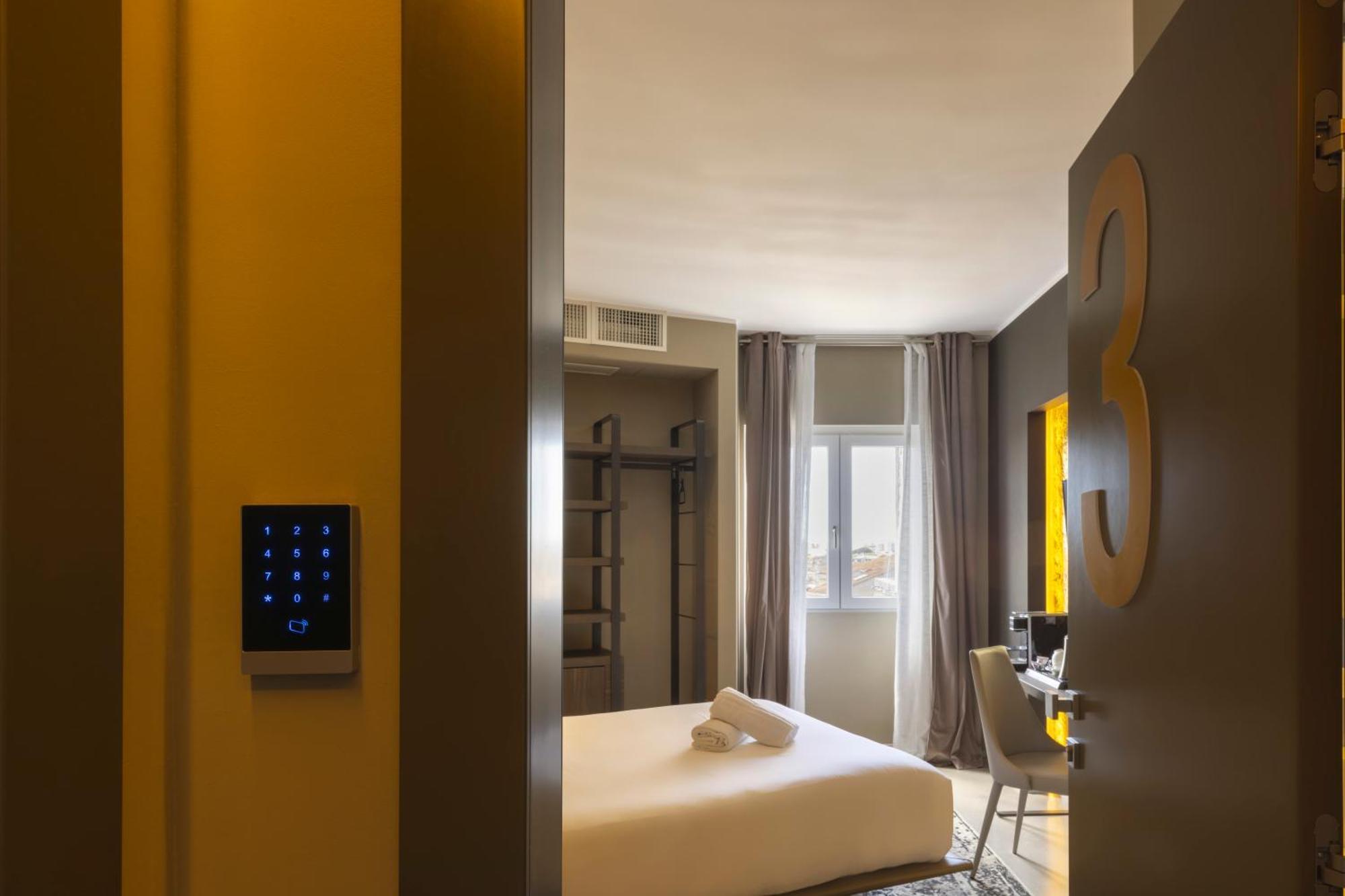 Bed and Breakfast Milestone (Adults Only) Quartu SantʼElena Zewnętrze zdjęcie