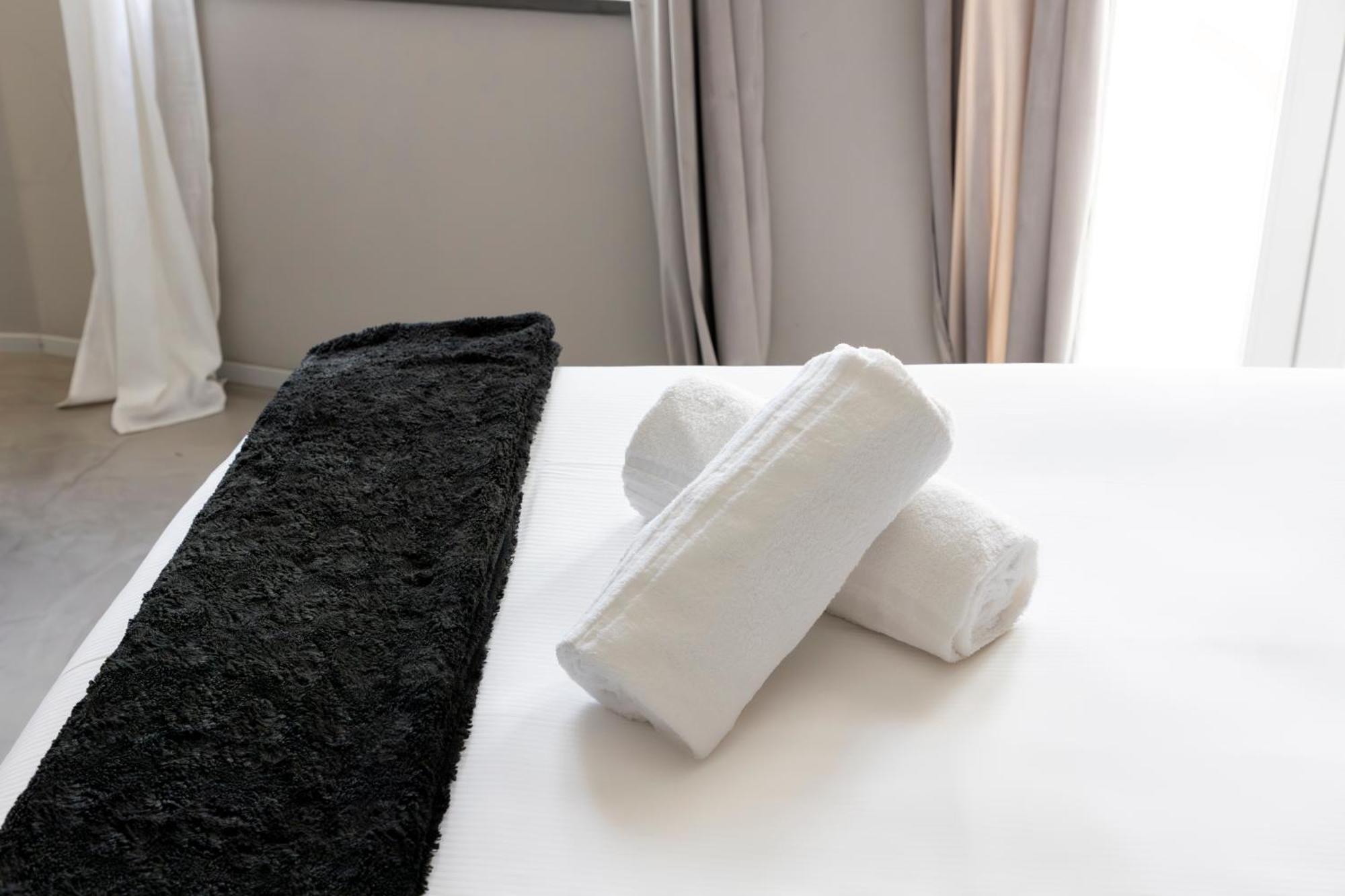 Bed and Breakfast Milestone (Adults Only) Quartu SantʼElena Zewnętrze zdjęcie